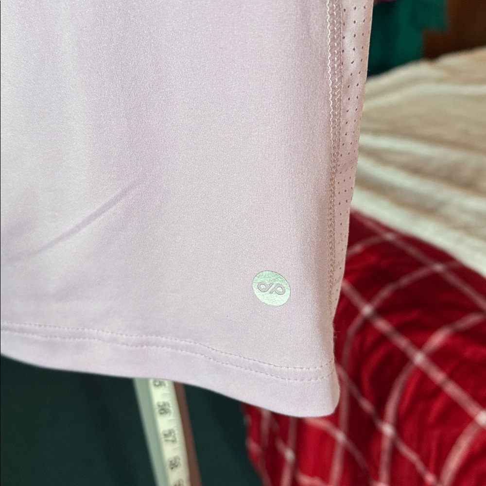 Sports Top NWOT - Picture 5 of 5